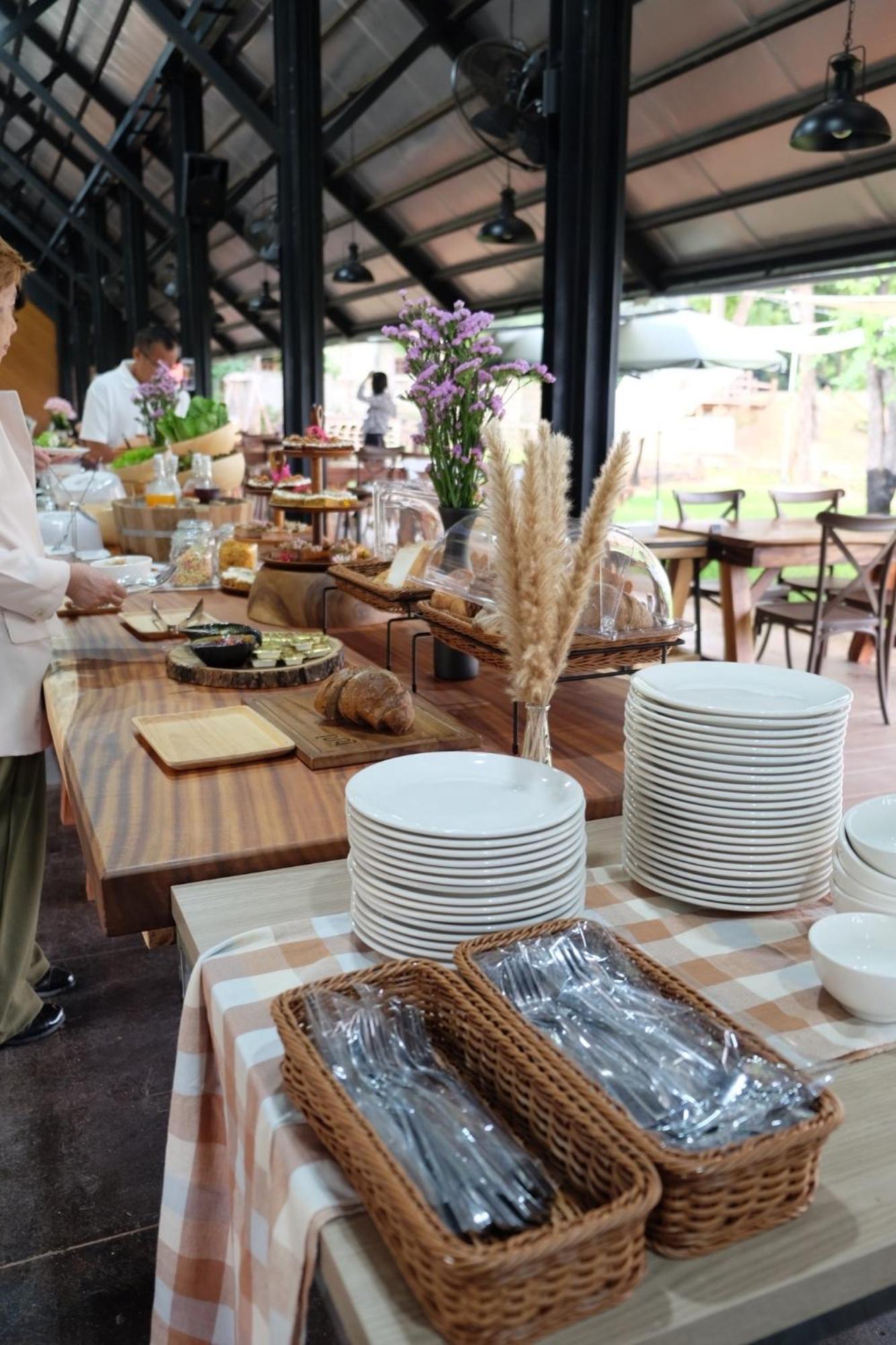 Nakhonratchasima Punn Hotel Korat מראה חיצוני תמונה
